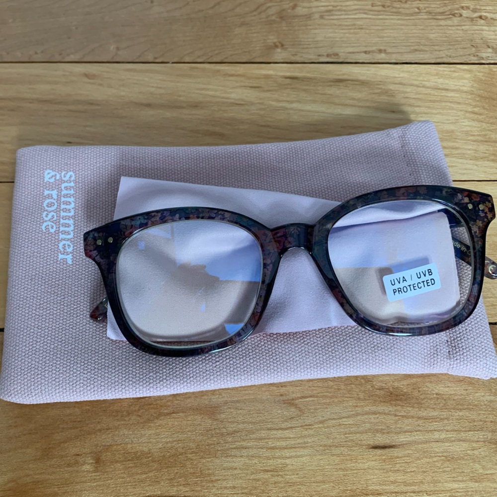 Brand New ✨ Summer & Rose Blue Light Glasses
